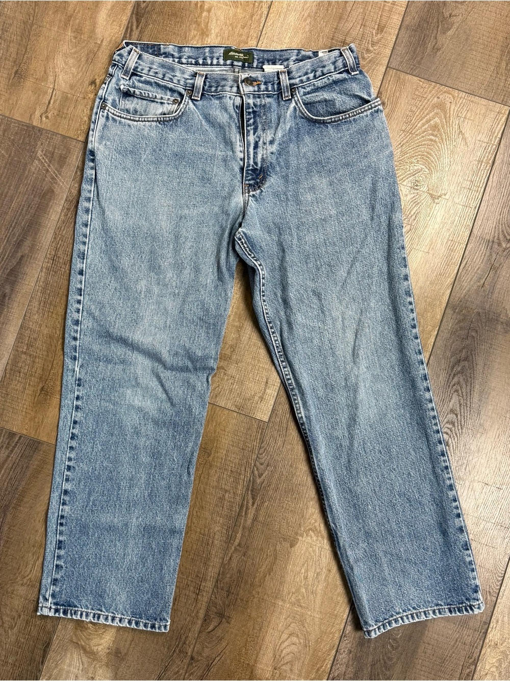 Eddie Bauer Men’s 36x30 Relaxed Fit Jeans Medium Wash Blue 100% Cotton
